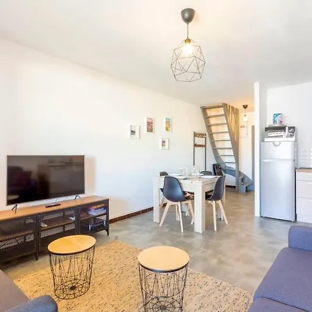 Apartment Chez Audrey - Agreable Duplex Climatise Et Convivial Le Grau-du-Roi